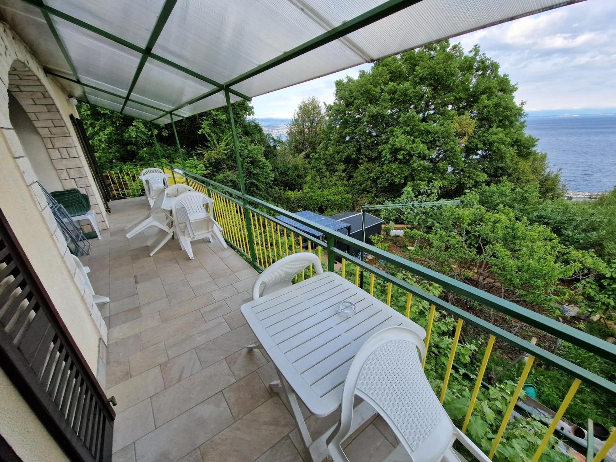 Apartments Zlatko Ičići Szoba fotó